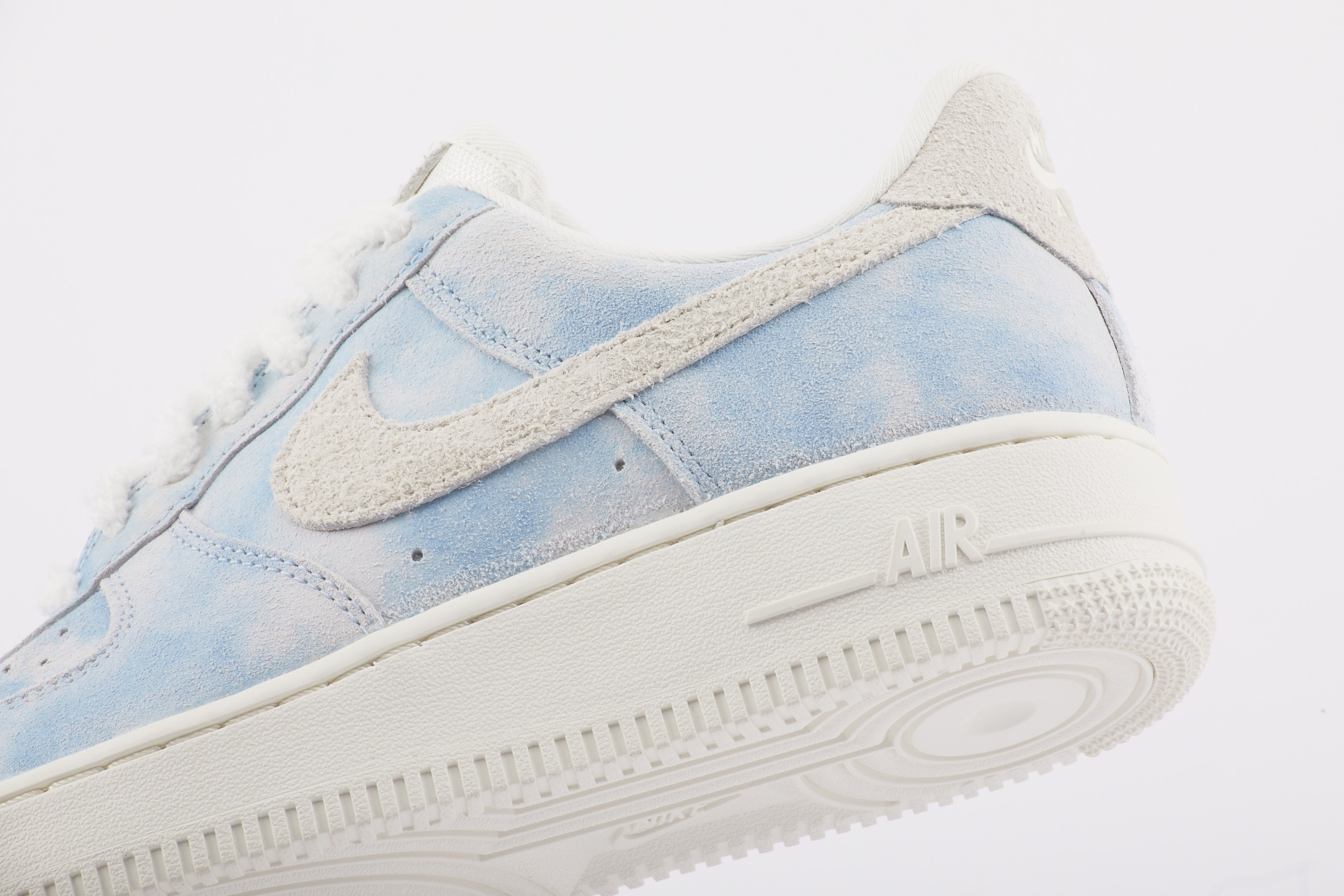 Nike Air Force 1 WMNS "CLOUD 2.0"