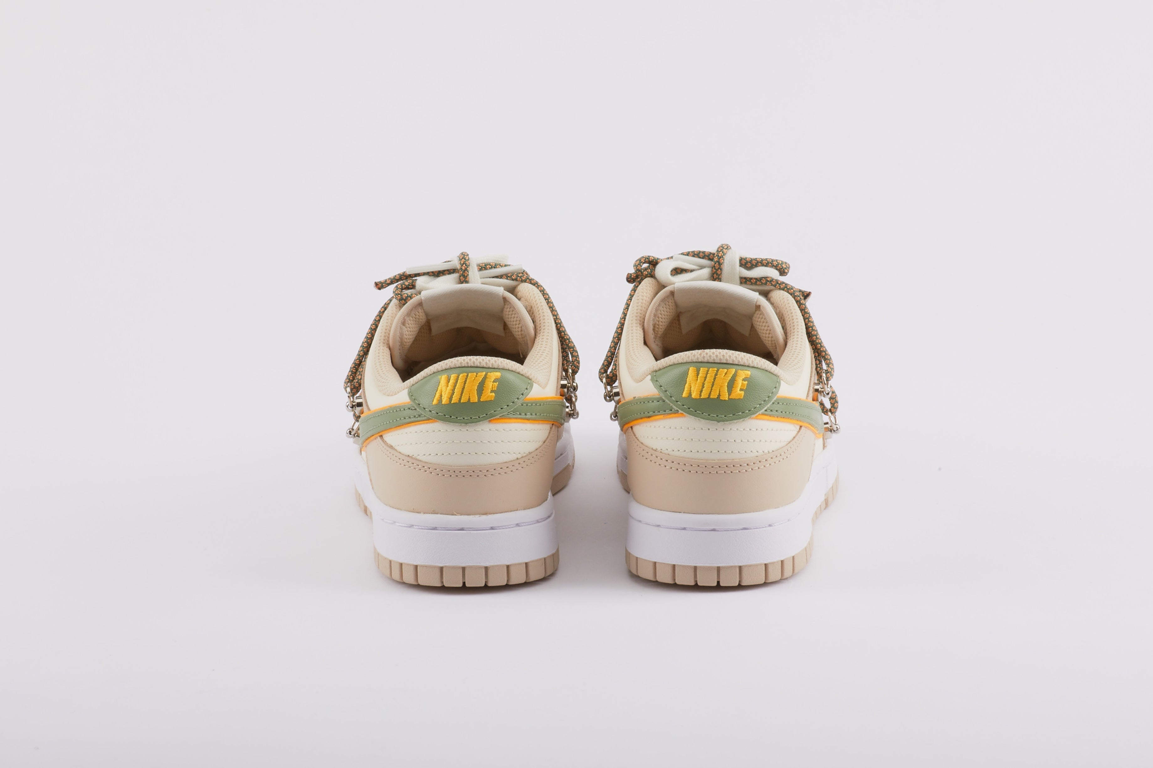 Nike Dunk Low WMNS "PISTACHIO CREAM"