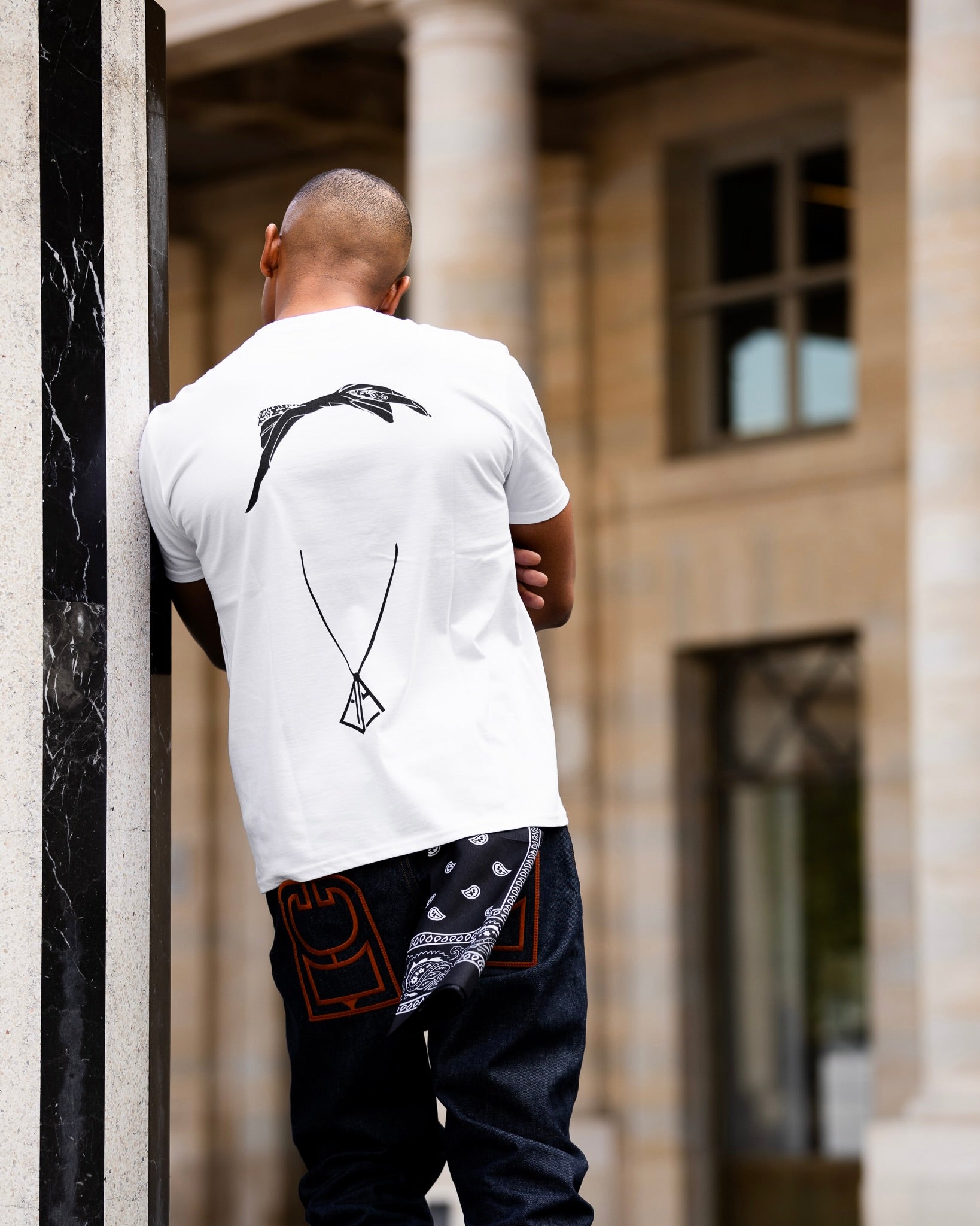T-Shirt All Eyez On Kicks BLANC (Bandana Noir) 2Pac