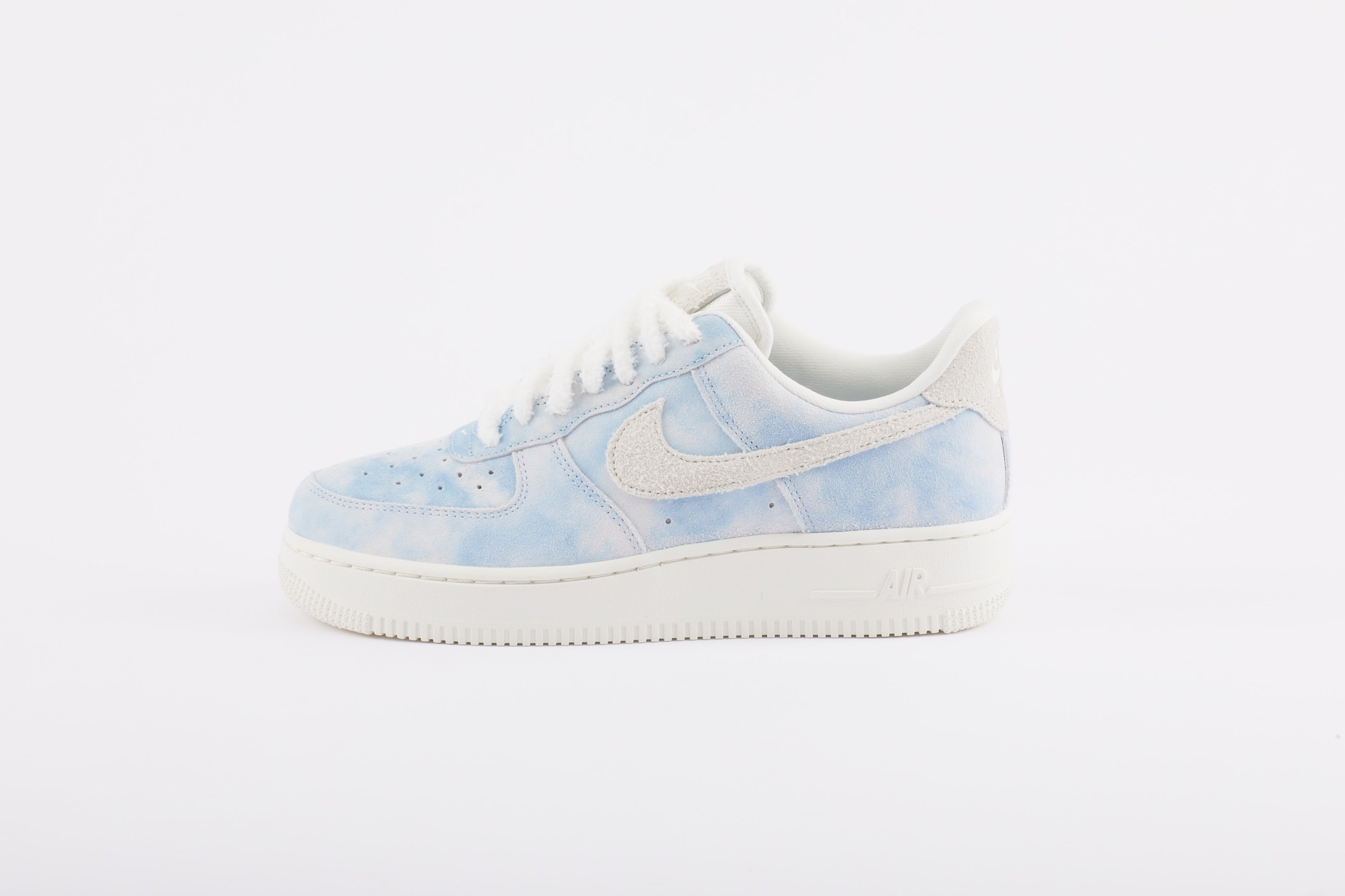 Nike Air Force 1 WMNS "CLOUD 2.0"